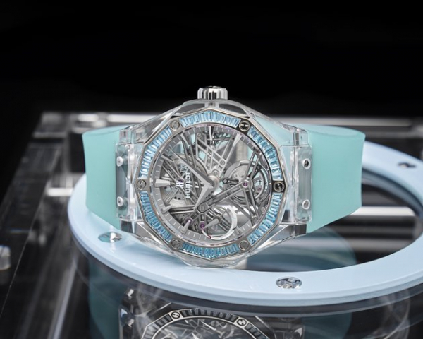 Уникальные сапфировые Hublot Classic Fusion Tourbillon